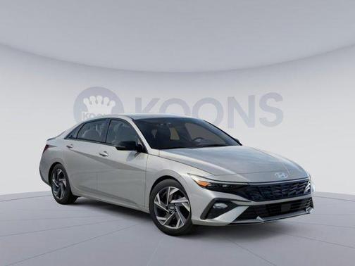 2025 Hyundai ELANTRA Sport