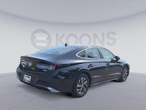 Carbon Blue 2026 Hyundai SONATA Hybrid Base