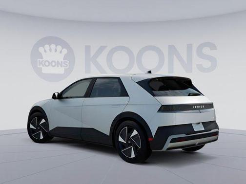 Atlas White Matte 2026 Hyundai IONIQ 5 SEL