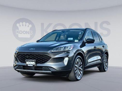 2020 Ford Escape Titanium