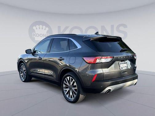 2020 Ford Escape Titanium