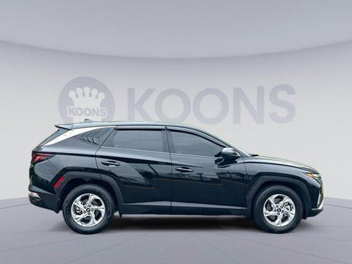 2022 Hyundai TUCSON SE