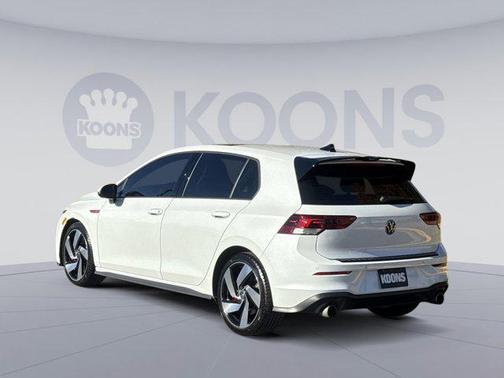 2024 Volkswagen Golf GTI 2.0T SE DSG