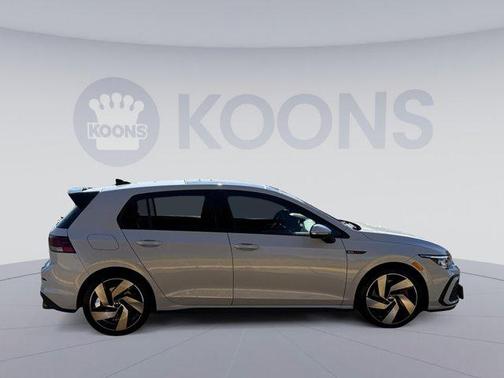 2024 Volkswagen Golf GTI 2.0T SE DSG