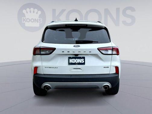 2020 Ford Escape Titanium