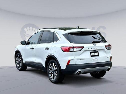 2020 Ford Escape Titanium