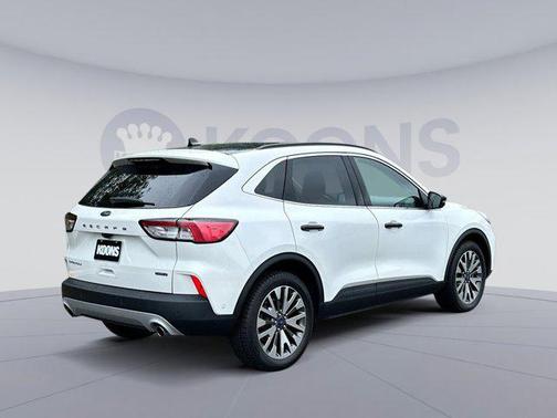 2020 Ford Escape Titanium