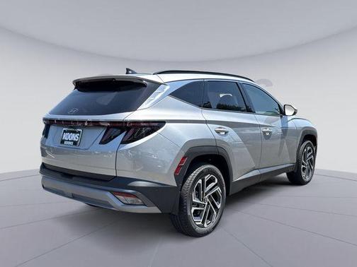 Shimmering Silver 2026 Hyundai TUCSON Limited