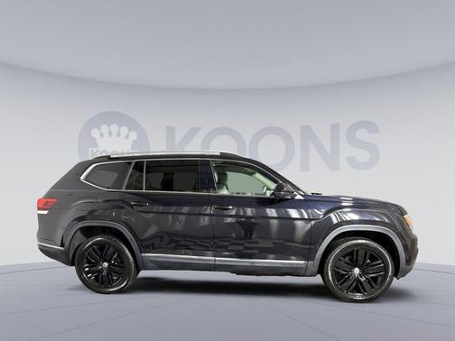 Deep Black 2018 Volkswagen Atlas 3.6L SEL Premium