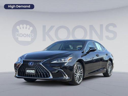 2022 Lexus ES 300h Base