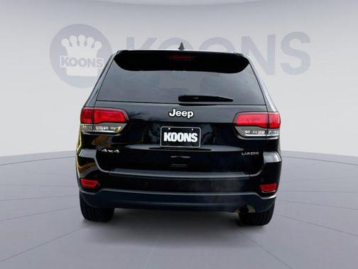 2022 Jeep Grand Cherokee Laredo