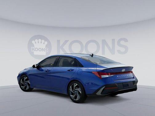 2025 Hyundai ELANTRA Sport