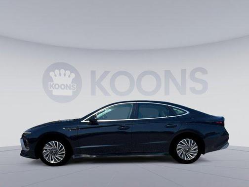 2025 Hyundai SONATA Hybrid SE