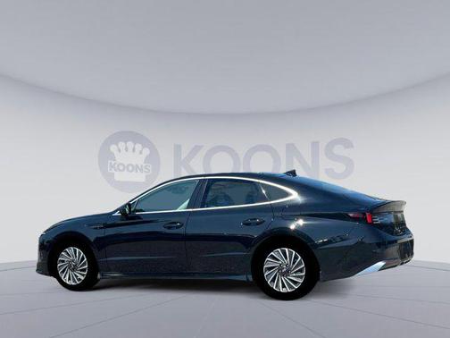 2025 Hyundai SONATA Hybrid SE