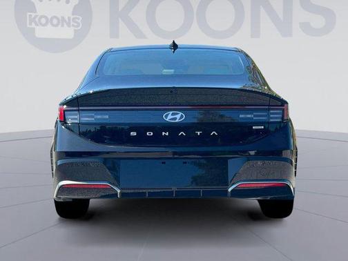 2025 Hyundai SONATA Hybrid SE