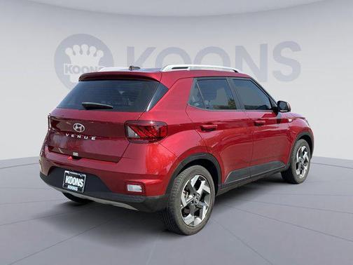 2024 Hyundai VENUE Limited