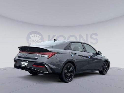 2026 Hyundai ELANTRA HEV SEL Sport