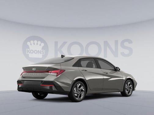 Fluid Metal 2025 Hyundai ELANTRA Sport