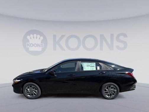 2026 Hyundai ELANTRA HEV Blue