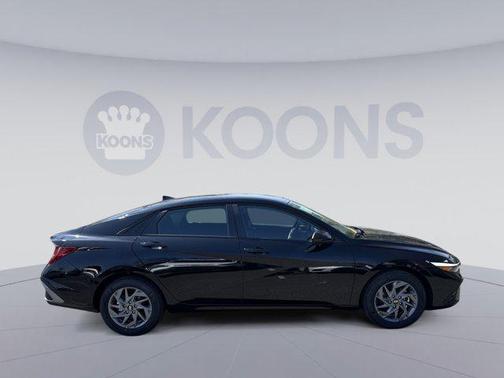 2026 Hyundai ELANTRA HEV Blue