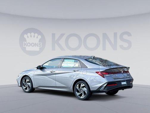 2025 Hyundai ELANTRA Sport