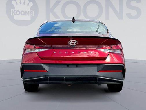 2025 Hyundai ELANTRA Sport