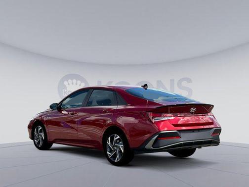2025 Hyundai ELANTRA Sport