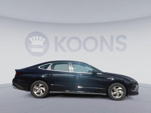2025 Hyundai SONATA SE