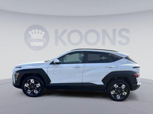 Atlas White 2024 Hyundai KONA SEL