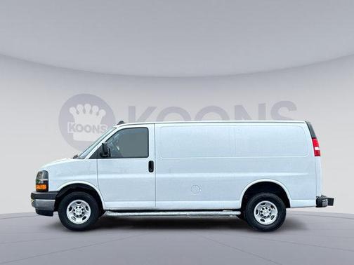 2022 Chevrolet Express 2500 RWD 2500 Regular Wheelbase WT