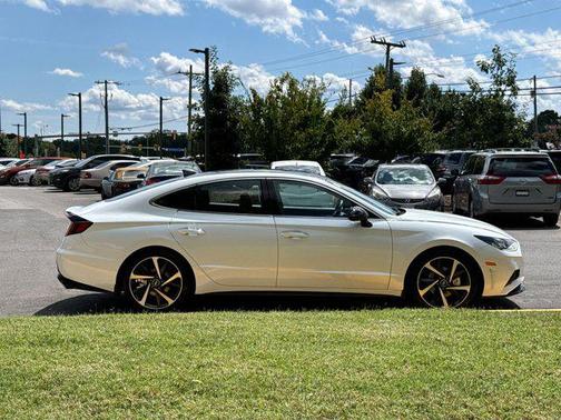 2021 Hyundai SONATA SEL Plus
