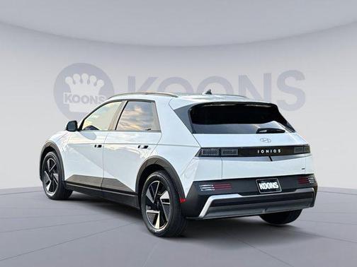 2025 Hyundai IONIQ 5 SEL