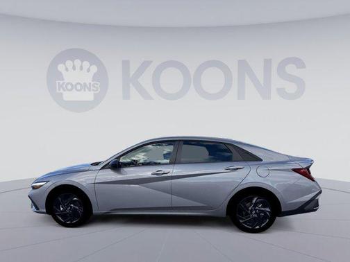 2026 Hyundai ELANTRA HEV SEL Sport