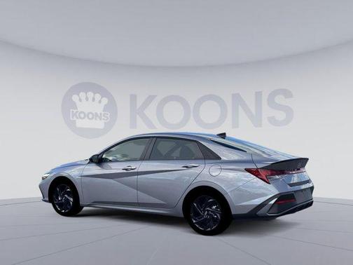 2026 Hyundai ELANTRA HEV SEL Sport