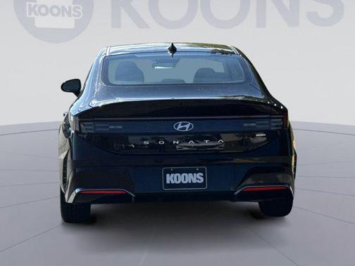2024 Hyundai SONATA Hybrid SE
