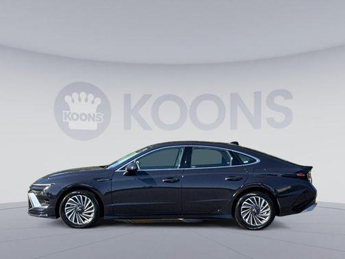 2024 Hyundai SONATA Hybrid SE