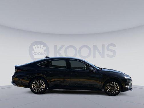 2024 Hyundai SONATA Hybrid SE