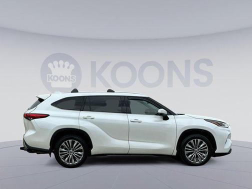 2021 Toyota Highlander Platinum