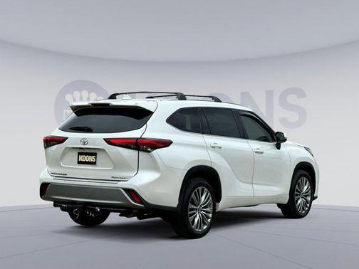 2021 Toyota Highlander Platinum