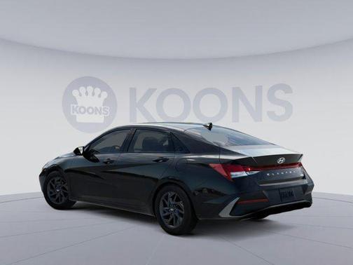 2026 Hyundai ELANTRA HEV Blue