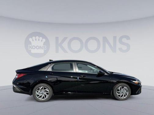 2026 Hyundai ELANTRA HEV Blue