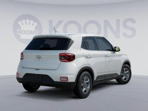 2025 Hyundai VENUE SE