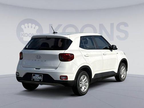 2025 Hyundai VENUE SE