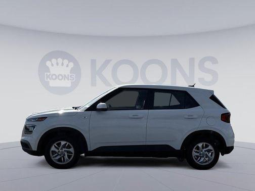 2025 Hyundai VENUE SE