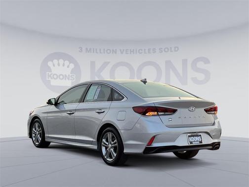 Photo 3 of 24 of 2018 Hyundai Sonata SEL