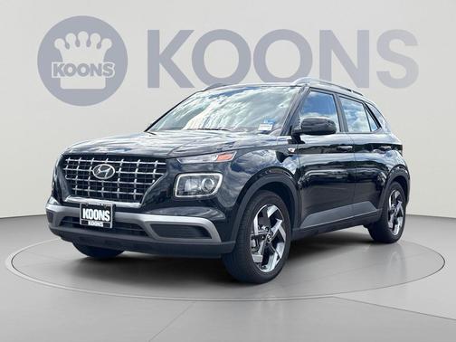 Onyx Black 2023 Hyundai VENUE SEL
