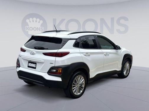2021 Hyundai KONA SEL
