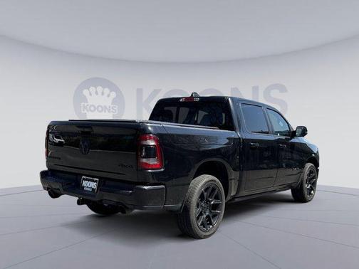 Diamond Black Crystal Pearlcoat 2023 RAM 1500 Laramie