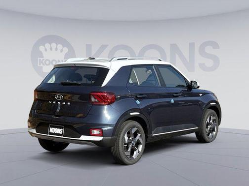 2026 Hyundai VENUE SEL w/Two-Tone Roof