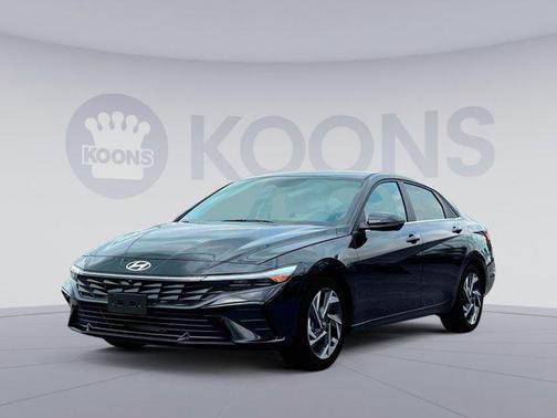 2025 Hyundai ELANTRA Limited